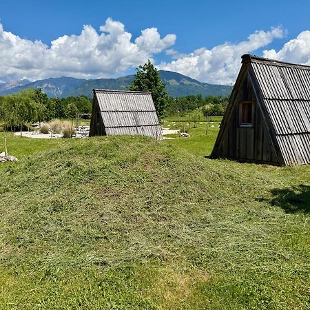 Camp Garden Park-Pitches And Tents Radovljica Extérieur photo